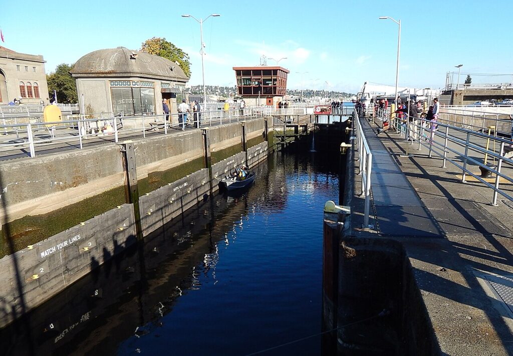 Boats and walkways inside the Hiram M. Chittenden Locks