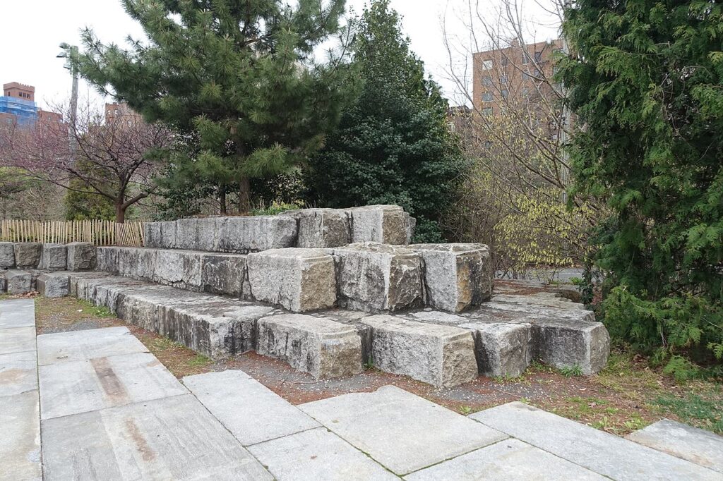 Granite seating terraces at Pier 3 in Brooklyn Bridge Park