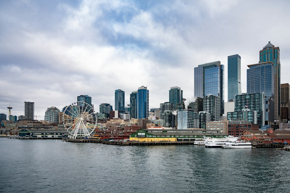 Seattle waterfront and the Great Wheel